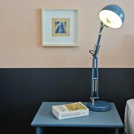 Neegroni Balcony In - By Misha's Place 1a *