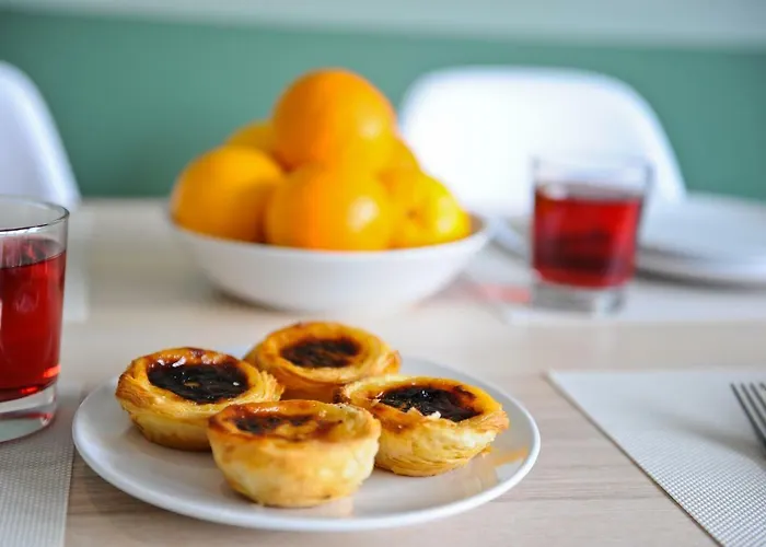 Neegroni Balcony In - By Misha's Place 1a Διαμέρισμα Lisboa