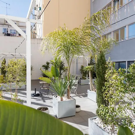 Neegroni Balcony In - By Misha's Place 1a * Lisbon