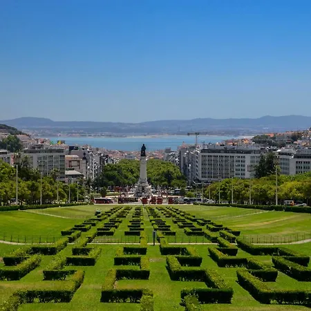 Neegroni Balcony In - By Misha's Place 1a Lisboa